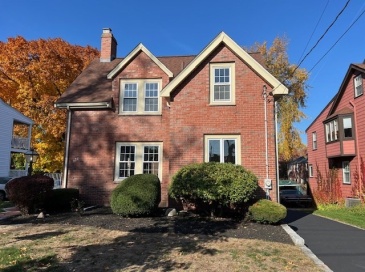 134 Washington Ave., Waltham, Massachusetts, 3 Bedrooms Bedrooms, 6 Rooms Rooms,1.5 BathroomsBathrooms,Residential Lease,For Rent,Washington Ave.,73342660 134 Washington Ave., Waltham, Massachusetts, 3 Bedrooms Bedrooms, 6 Rooms Rooms,1.5 BathroomsBathrooms,Residential Lease,For Rent,Washington Ave.,73342660