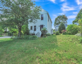 211 Mendon Street, Hopedale, Massachusetts, 3 Bedrooms Bedrooms, 5 Rooms Rooms,1.5 BathroomsBathrooms,Residential Lease,For Rent,Mendon Street,73394583