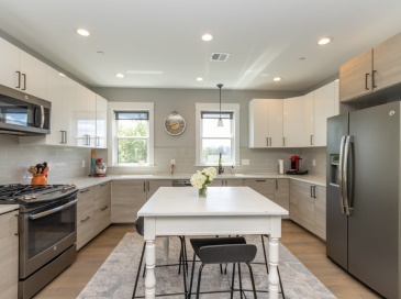 447 Frankfort Street, Boston, Massachusetts, 2 Bedrooms Bedrooms, 4 Rooms Rooms,2 BathroomsBathrooms,Residential Lease,For Rent,Frankfort Street,73406584 447 Frankfort Street, Boston, Massachusetts, 2 Bedrooms Bedrooms, 4 Rooms Rooms,2 BathroomsBathrooms,Residential Lease,For Rent,Frankfort Street,73406584