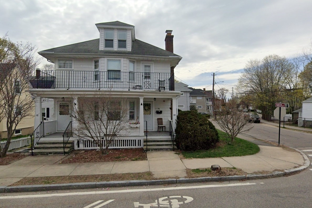 89-91 Thacher St, Milton, Massachusetts, 3 Bedrooms Bedrooms, 6 Rooms Rooms,1 BathroomBathrooms,Residential Lease,For Rent,Thacher St,73396285