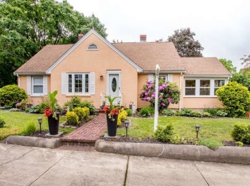 20 Bridge Street, Easton, Massachusetts, 4 Bedrooms Bedrooms, 8 Rooms Rooms,2 BathroomsBathrooms,Residential Lease,For Rent,Bridge Street,73381169 20 Bridge Street, Easton, Massachusetts, 4 Bedrooms Bedrooms, 8 Rooms Rooms,2 BathroomsBathrooms,Residential Lease,For Rent,Bridge Street,73381169