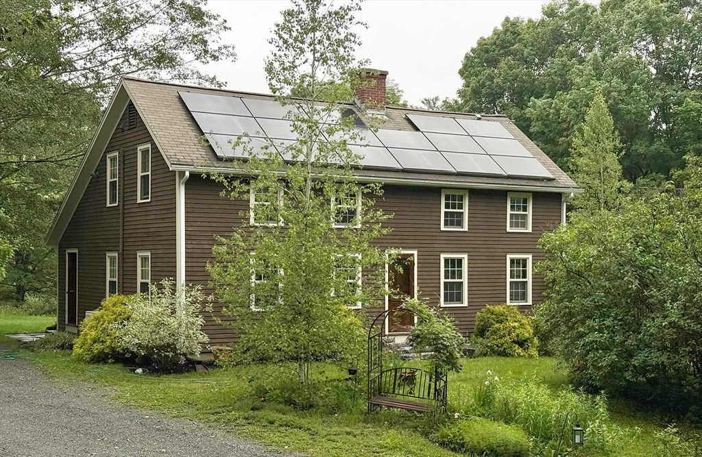 121 Kings Highway, Westhampton, Massachusetts, 3 Bedrooms Bedrooms, 7 Rooms Rooms,2 BathroomsBathrooms,Residential,For Sale,Kings Highway,73388239