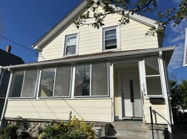 112 West Street, Newton, Massachusetts, 3 Bedrooms Bedrooms, 6 Rooms Rooms,1 BathroomBathrooms,Residential Lease,For Rent,West Street,73373980 112 West Street, Newton, Massachusetts, 3 Bedrooms Bedrooms, 6 Rooms Rooms,1 BathroomBathrooms,Residential Lease,For Rent,West Street,73373980