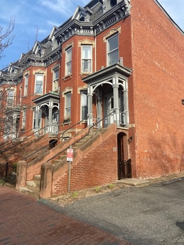 70 Temple Street, Springfield, Massachusetts, 1 Bedroom Bedrooms, 3 Rooms Rooms,1 BathroomBathrooms,Residential Lease,For Rent,Temple Street,73352536