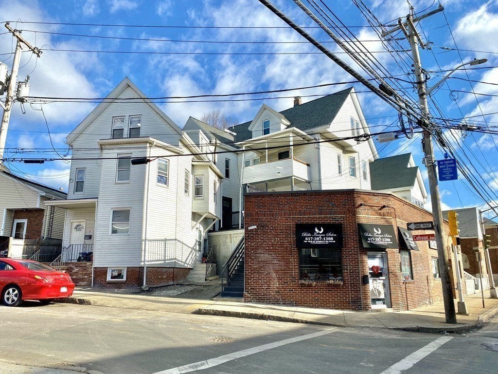 196 Elm Street, Everett, Massachusetts, 2 Bedrooms Bedrooms, 4 Rooms Rooms,1 BathroomBathrooms,Residential Lease,For Rent,Elm Street,73349084