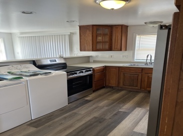 87 N High, Derry, New Hampshire, 3 Bedrooms Bedrooms, 5 Rooms Rooms,1 BathroomBathrooms,Residential Lease,For Rent,N High,73412200