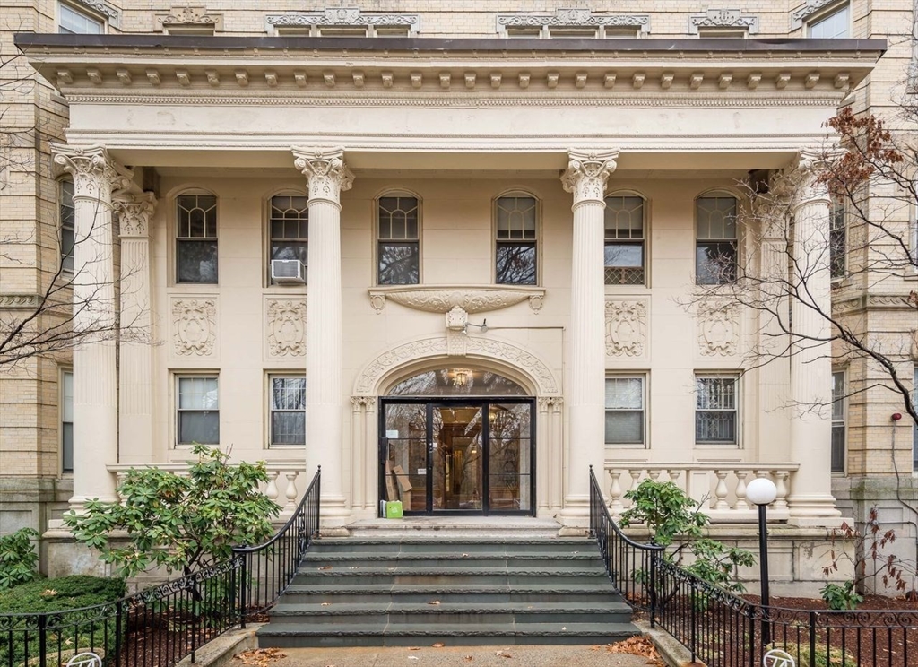 74 Fenway, Boston, Massachusetts, 1 Bedroom Bedrooms, 4 Rooms Rooms,1.5 BathroomsBathrooms,Residential Lease,For Rent,Fenway,73411023