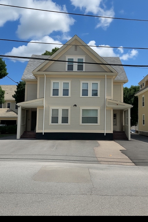 7 Broad St, North Attleboro, Massachusetts, 1 Bedroom Bedrooms, 1 Room Rooms,1 BathroomBathrooms,Residential Lease,For Rent,Broad St,73412238