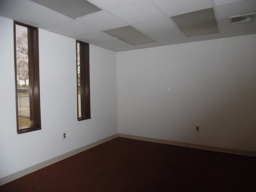 1087 Newman Avenue, Seekonk, Massachusetts, ,Commercial Lease,For Rent,Newman Avenue,73412502