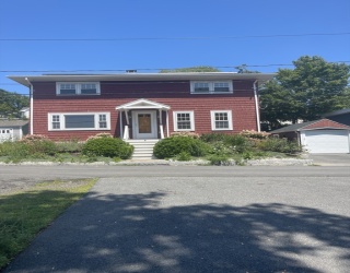 8 Summer Street Court, Nahant, Massachusetts, 3 Bedrooms Bedrooms, 5 Rooms Rooms,1.5 BathroomsBathrooms,Residential Lease,For Rent,Summer Street Court,73412867