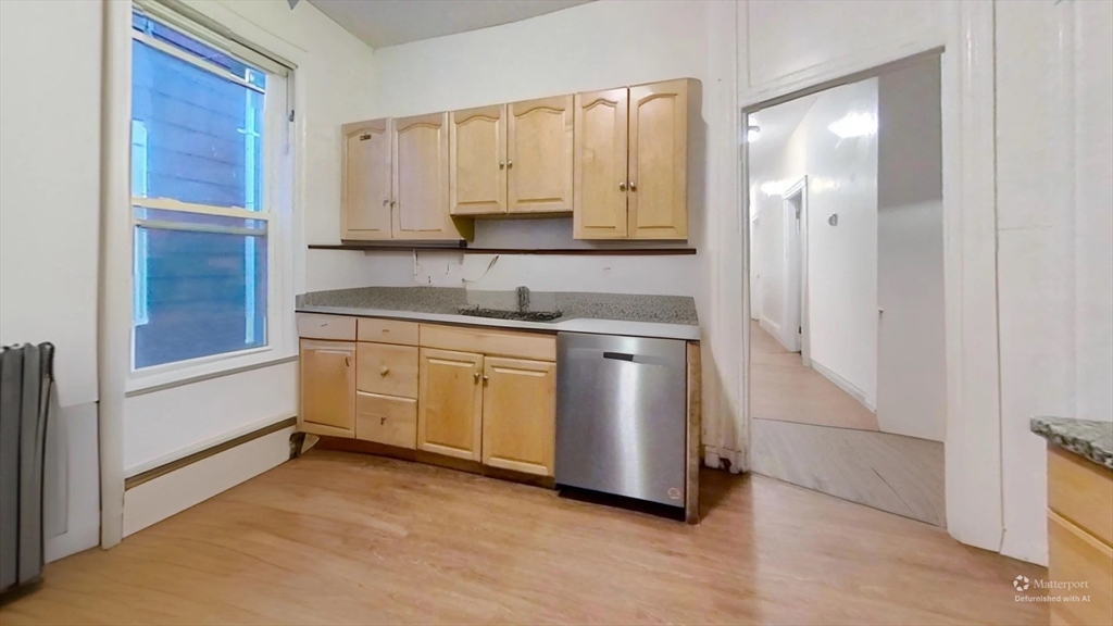 34 Cherokee, Boston, Massachusetts, 4 Bedrooms Bedrooms, 8 Rooms Rooms,2 BathroomsBathrooms,Residential Lease,For Rent,Cherokee,73412883