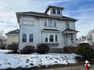 3 Woodleigh Rd, Watertown, Massachusetts, 2 Bedrooms Bedrooms, 6 Rooms Rooms,1 BathroomBathrooms,Residential Lease,For Rent,Woodleigh Rd,73409405 3 Woodleigh Rd, Watertown, Massachusetts, 2 Bedrooms Bedrooms, 6 Rooms Rooms,1 BathroomBathrooms,Residential Lease,For Rent,Woodleigh Rd,73409405