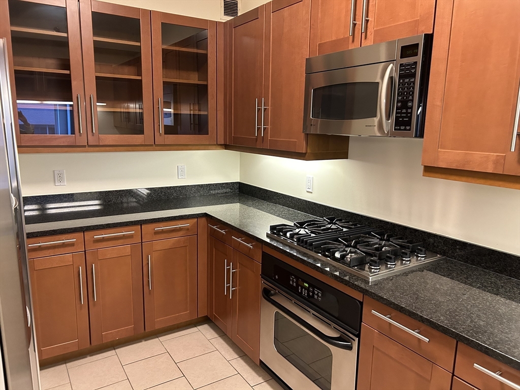 1 Charles Street S, Boston, Massachusetts, 1 Bedroom Bedrooms, 3 Rooms Rooms,1.5 BathroomsBathrooms,Residential Lease,For Rent,Charles Street S,73409023