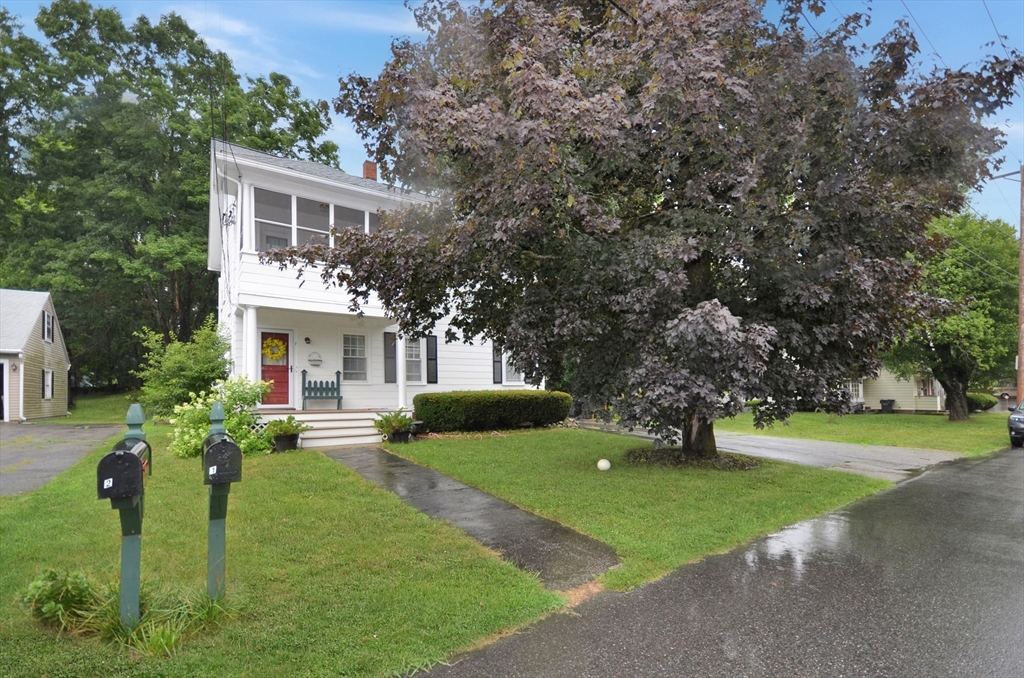 7 Prospect St, Grafton, Massachusetts, 1 Bedroom Bedrooms, 4 Rooms Rooms,1 BathroomBathrooms,Residential Lease,For Rent,Prospect St,73403916