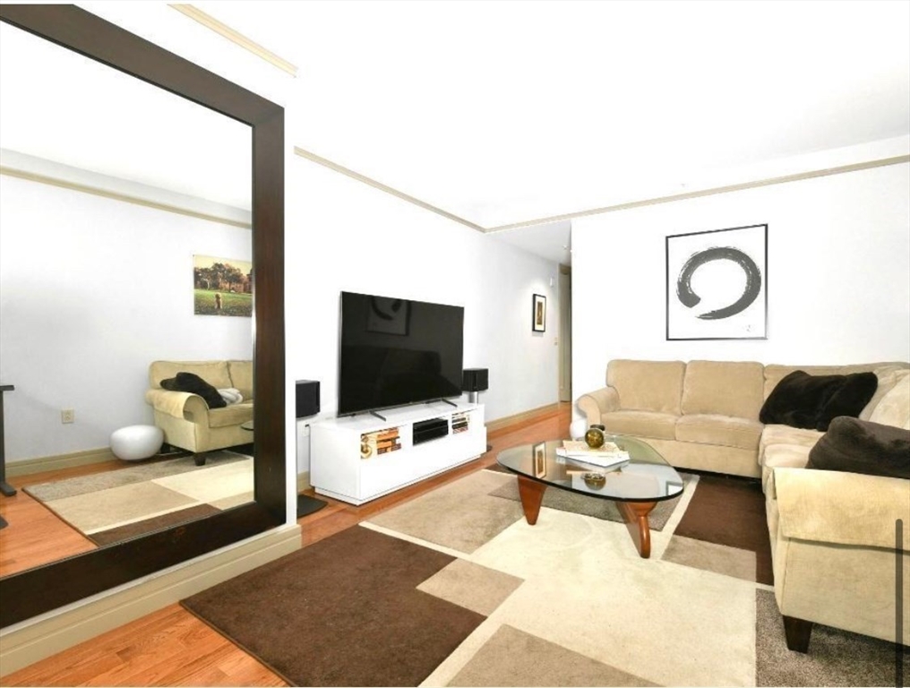 3 Avery, Boston, Massachusetts, 1 Bedroom Bedrooms, 4 Rooms Rooms,1.5 BathroomsBathrooms,Residential Lease,For Rent,Avery,73377405