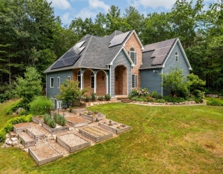 334 Southampton Rd, Westhampton, Massachusetts, 4 Bedrooms Bedrooms, 8 Rooms Rooms,3 BathroomsBathrooms,Residential,For Sale,Southampton Rd,73400463