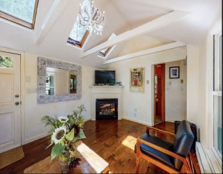 175 Lake Shore, Falmouth, Massachusetts, 1 Bedroom Bedrooms, 3 Rooms Rooms,1 BathroomBathrooms,Residential Lease,For Rent,Lake Shore,73413145