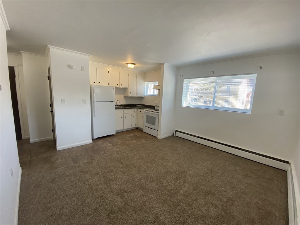 185 Grove, Boston, Massachusetts, 1 Bedroom Bedrooms, 3 Rooms Rooms,1 BathroomBathrooms,Residential Lease,For Rent,Grove,73400833