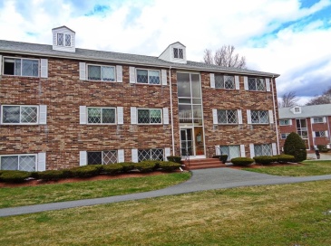 5 Fernview Ave, North Andover, Massachusetts, 2 Bedrooms Bedrooms, 4 Rooms Rooms,1 BathroomBathrooms,Residential Lease,For Rent,Fernview Ave,73413301