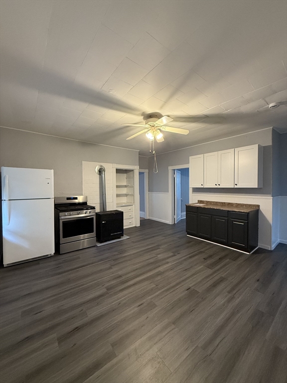 62 Harrison St, Worcester, Massachusetts, 4 Bedrooms Bedrooms, 7 Rooms Rooms,1 BathroomBathrooms,Residential Lease,For Rent,Harrison St,73413412