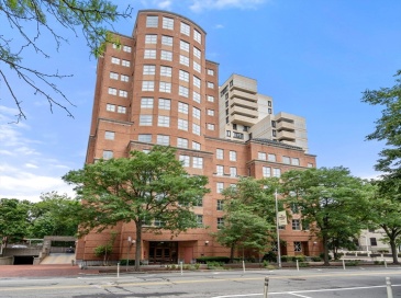931 Massachusetts Avenue, Cambridge, Massachusetts, 2 Bedrooms Bedrooms, 4 Rooms Rooms,2 BathroomsBathrooms,Residential,For Sale,Massachusetts Avenue,73265812