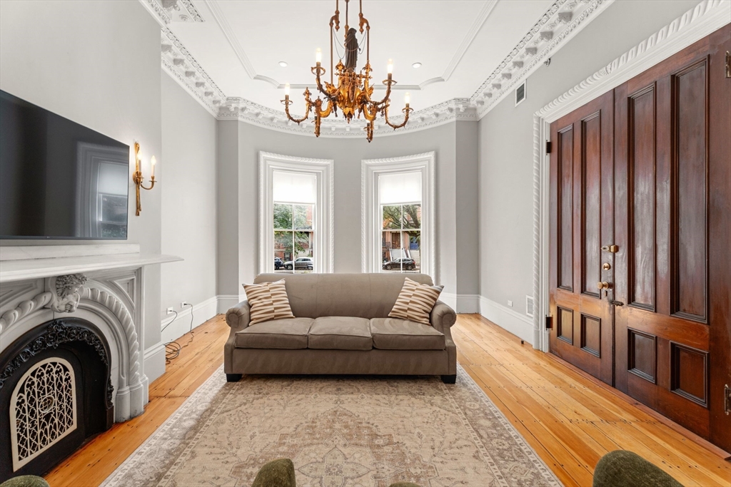 35 Union Park, Boston, Massachusetts, 1 Bedroom Bedrooms, 3 Rooms Rooms,1 BathroomBathrooms,Residential Lease,For Rent,Union Park,73414354