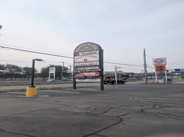 136 Newbury Street, Peabody, Massachusetts, ,Commercial Lease,For Rent,Newbury Street,73414665 136 Newbury Street, Peabody, Massachusetts, ,Commercial Lease,For Rent,Newbury Street,73414665