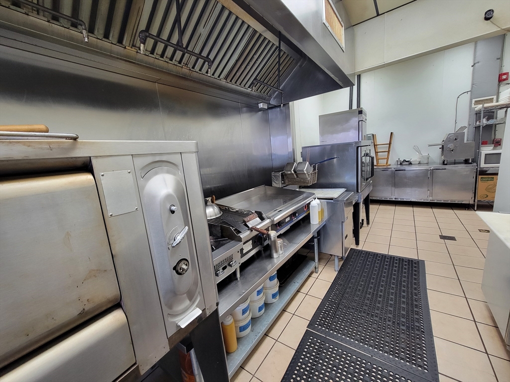 661 Washington St., Attleboro, Massachusetts, ,Business Opportunity,For Sale,Washington St.,73373056