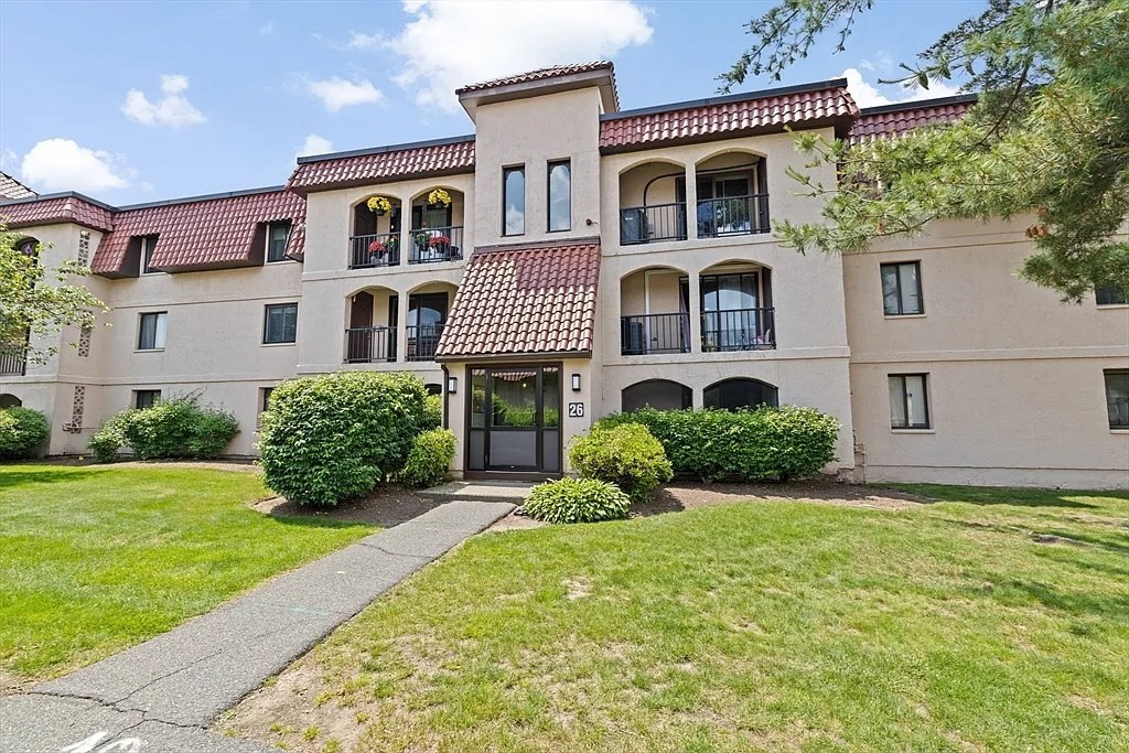 26 Madrid Sq, Brockton, Massachusetts, 2 Bedrooms Bedrooms, 4 Rooms Rooms,1.5 BathroomsBathrooms,Residential Lease,For Rent,Madrid Sq,73415073