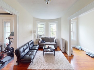 91 Fuller St, Brookline, Massachusetts, 3 Bedrooms Bedrooms, 8 Rooms Rooms,1 BathroomBathrooms,Residential Lease,For Rent,Fuller St,73397990