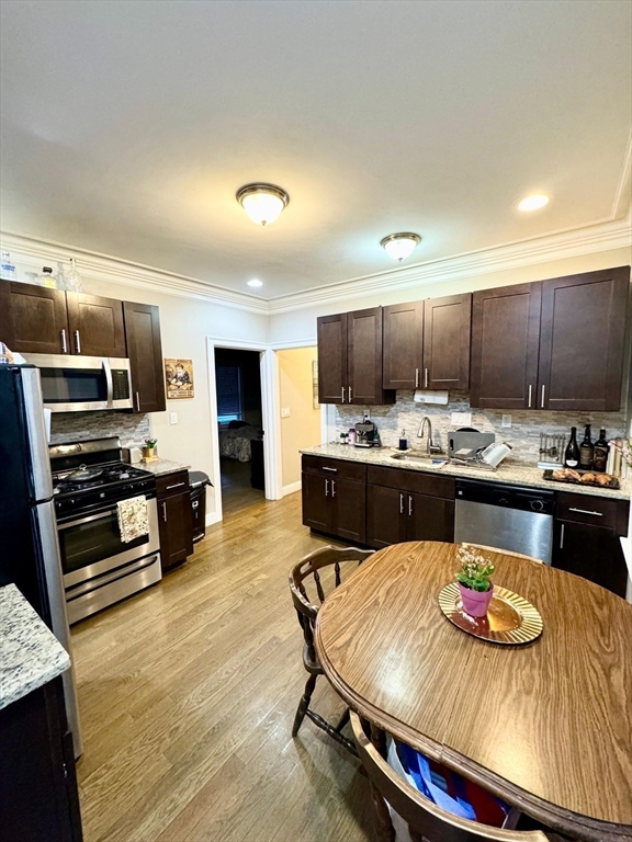 25 Hecla St, Boston, Massachusetts, 3 Bedrooms Bedrooms, 4 Rooms Rooms,1 BathroomBathrooms,Residential Lease,For Rent,Hecla St,73415383