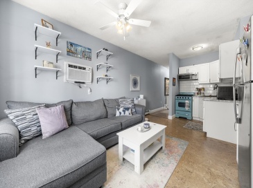 151 West 6th Street, Boston, Massachusetts, 2 Bedrooms Bedrooms, 4 Rooms Rooms,1 BathroomBathrooms,Residential Lease,For Rent,West 6th Street,73415441