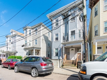 22 Barry Street, Boston, Massachusetts, 4 Bedrooms Bedrooms, 6 Rooms Rooms,1 BathroomBathrooms,Residential Lease,For Rent,Barry Street,73376005 22 Barry Street, Boston, Massachusetts, 4 Bedrooms Bedrooms, 6 Rooms Rooms,1 BathroomBathrooms,Residential Lease,For Rent,Barry Street,73376005