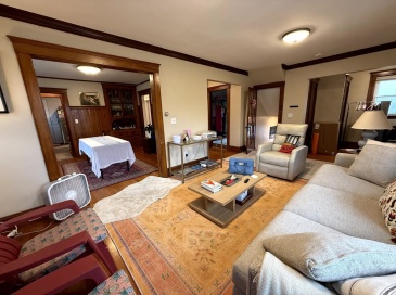 666 Belmont St, Watertown, Massachusetts, 2 Bedrooms Bedrooms, 9 Rooms Rooms,1 BathroomBathrooms,Residential Lease,For Rent,Belmont St,73403558