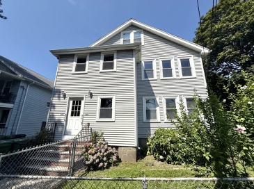 204 School St, Watertown, Massachusetts, 2 Bedrooms Bedrooms, 7 Rooms Rooms,1 BathroomBathrooms,Residential Lease,For Rent,School St,73412167