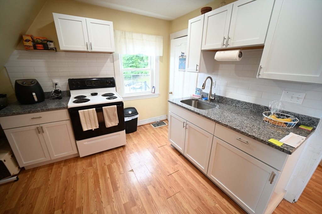 28 Academy Hill Rd, Boston, Massachusetts, 2 Rooms Rooms,1 BathroomBathrooms,Residential Lease,For Rent,Academy Hill Rd,73397195