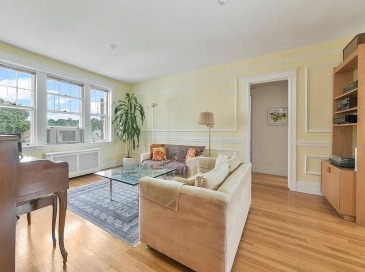 520 High St, Medford, Massachusetts, 2 Bedrooms Bedrooms, 6 Rooms Rooms,1 BathroomBathrooms,Residential Lease,For Rent,High St,73415978