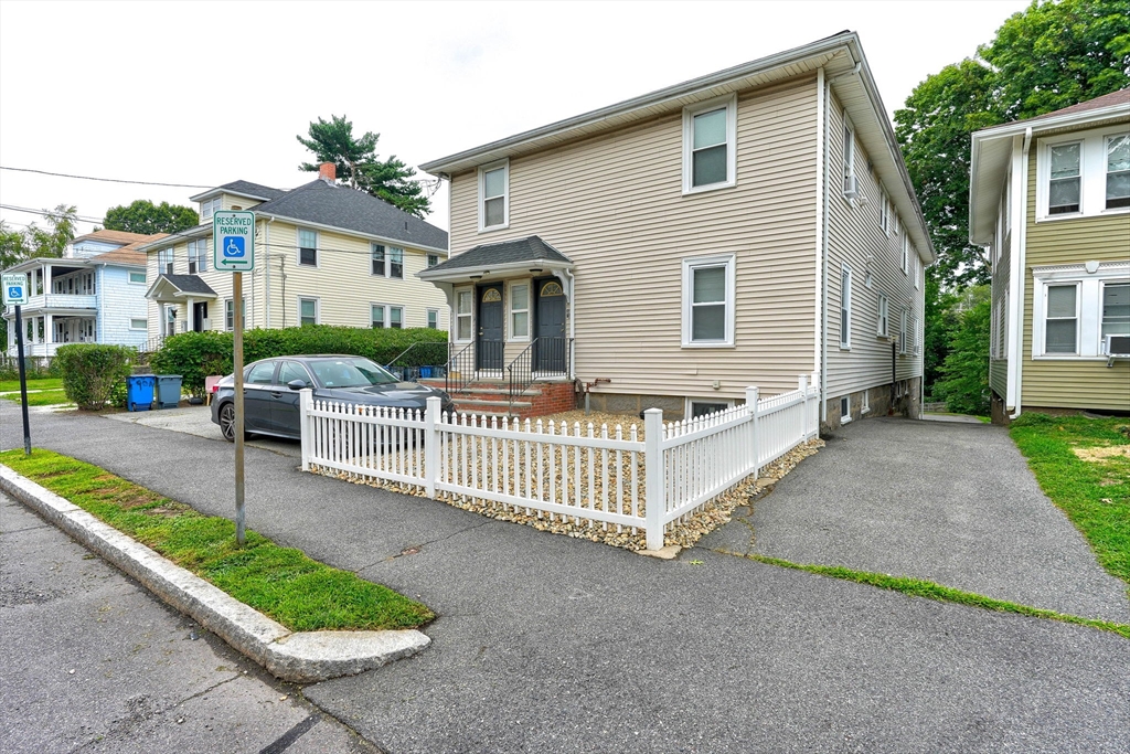 92 Old Colony Ave, Quincy, Massachusetts, 2 Bedrooms Bedrooms, 4 Rooms Rooms,1 BathroomBathrooms,Residential Lease,For Rent,Old Colony Ave,73410737