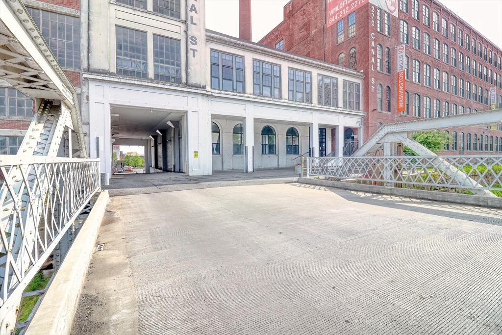 250 Canal Street, Lawrence, Massachusetts, ,Commercial Lease,For Rent,Canal Street,73416049