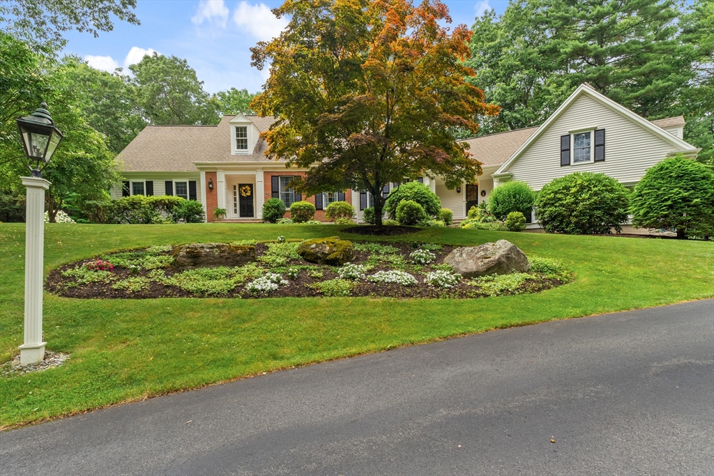 49 Sheffield Road, Boxford, Massachusetts, 4 Bedrooms Bedrooms, 10 Rooms Rooms,3.5 BathroomsBathrooms,Residential,For Sale,Sheffield Road,73402646